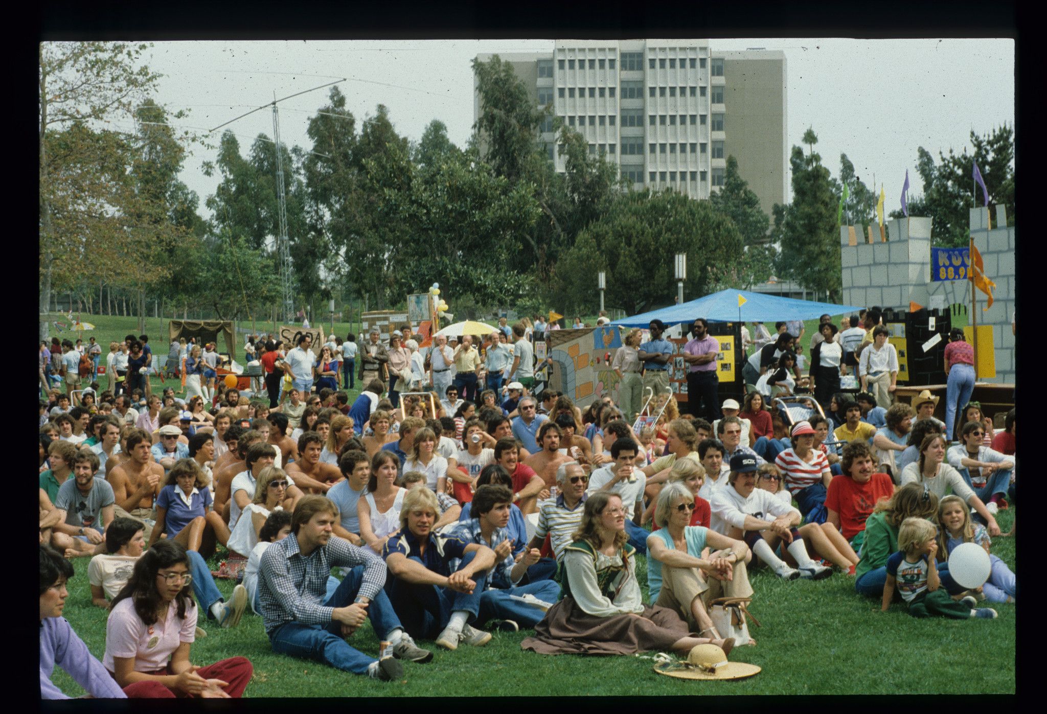 People sitting in Aldrich Park